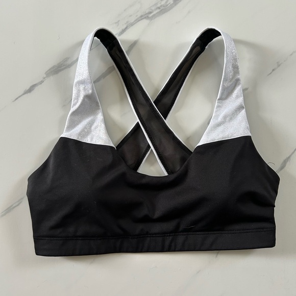 Victoria’s Secret Sports Bra Criss Cross straps- Size Small - Picture 1 of 4